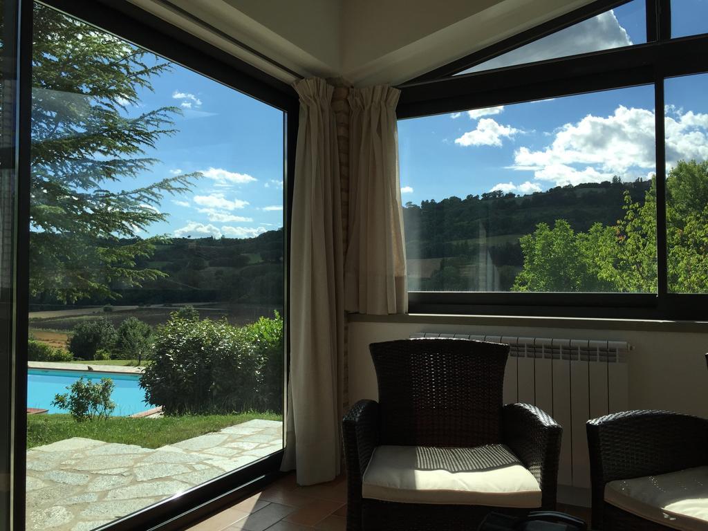 Agricola Caicucci Villa Montone  Rum bild