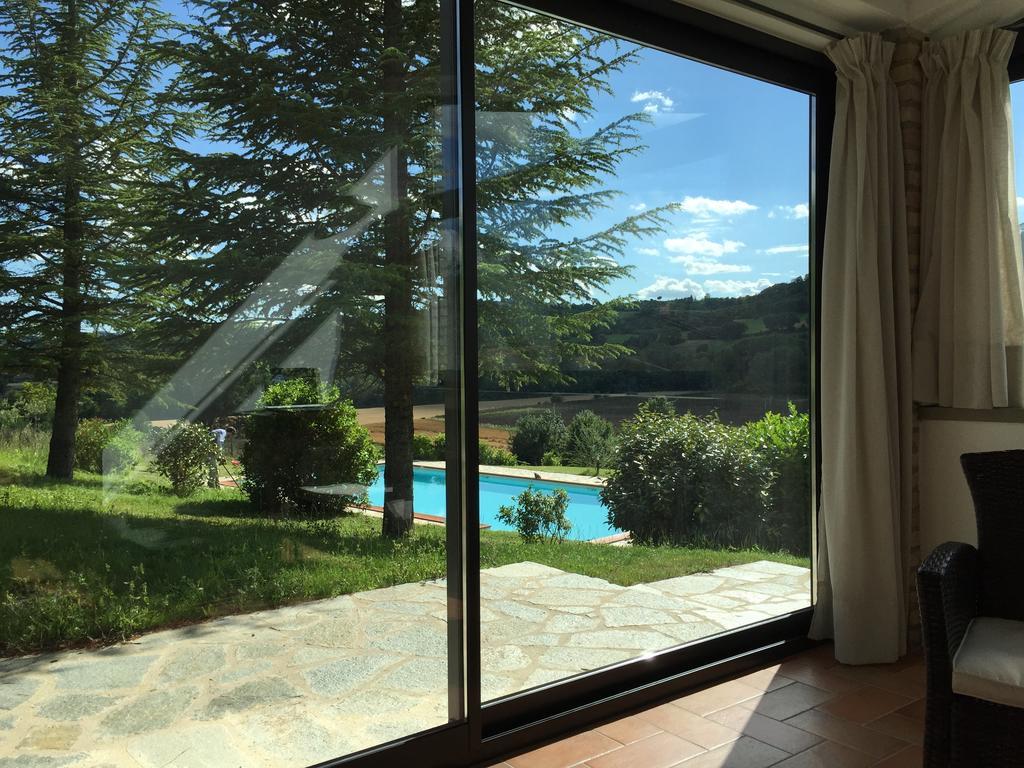 Agricola Caicucci Villa Montone  Rum bild